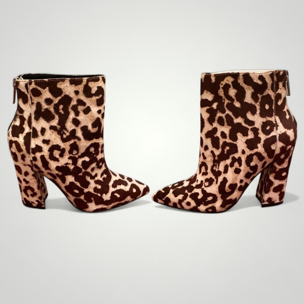 NEW CHARLES DAVID Snow Leopard Calf Hair Pointed Toe Ankle Bootie Size 6.5 NWOB - Picture 8 of 14